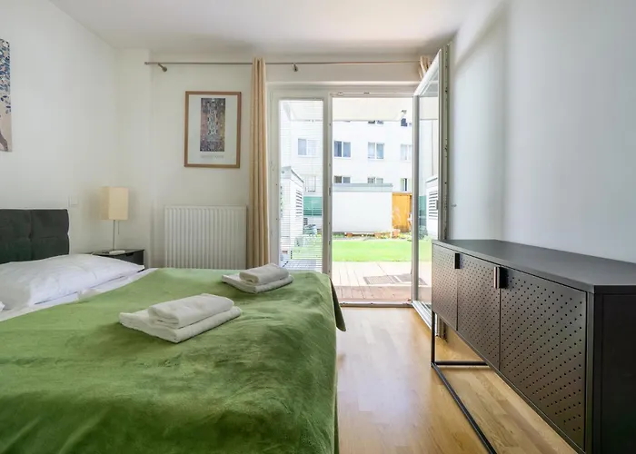 With Garden Close To Stadthalle, Westbahnhof * Βιέννη