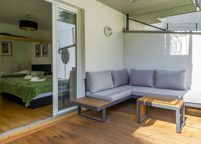 With Garden Close To Stadthalle, Westbahnhof * Βιέννη